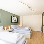 Apartment mit Balkon und Festungsblick