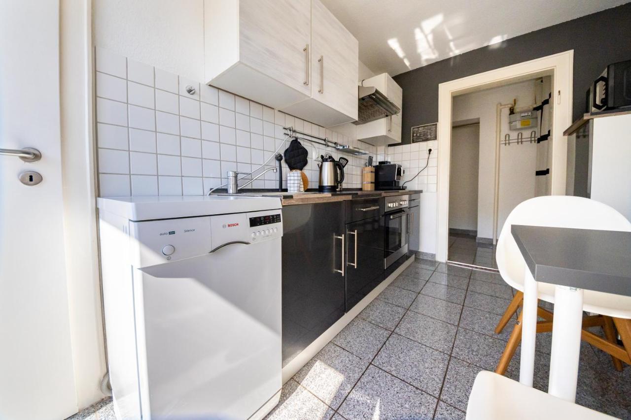 Apartment Mit Balkon Und Festungsblick